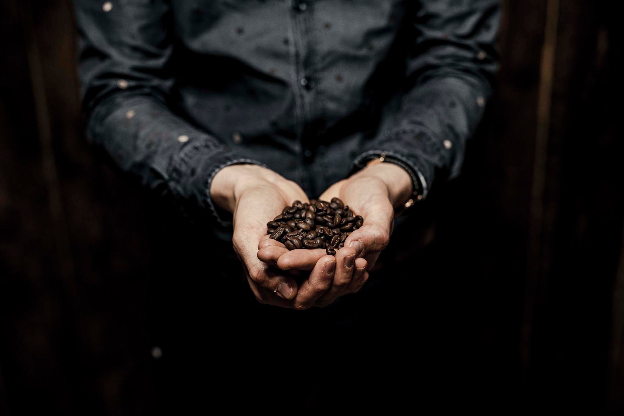 Was passiert beim Rösten von Spezialitätenkaffee?